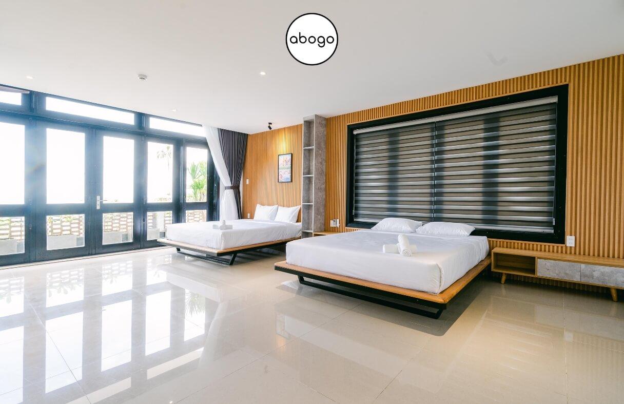 Hồ bơi tràn hiện đại tại Amy’s Ocean View Villa – villa sát biển cao cấp ở Đà Nẵng