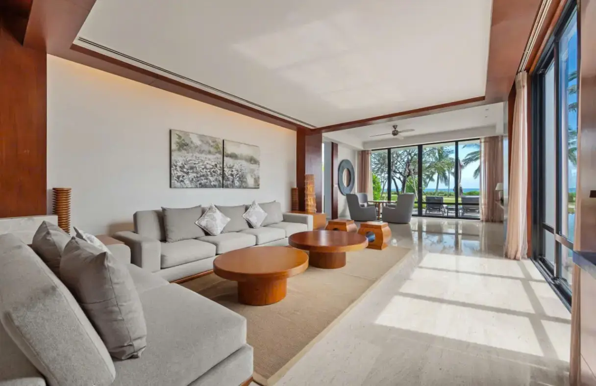 Distinctive Da Nang luxury villa showcasing unique architectural design with artistic, modern aesthetics.