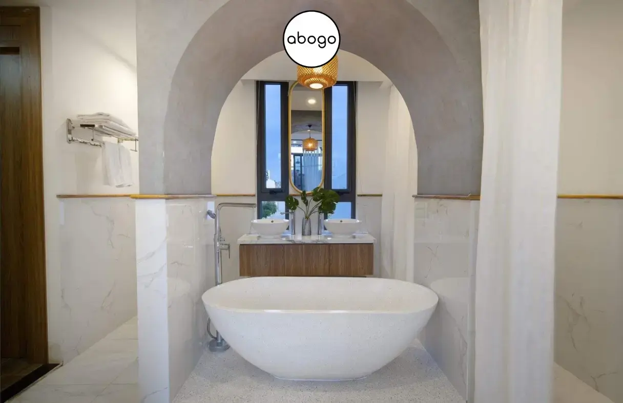 Ban công view đẹp hướng biển tại Khánh Villa Lê Hữu Khánh