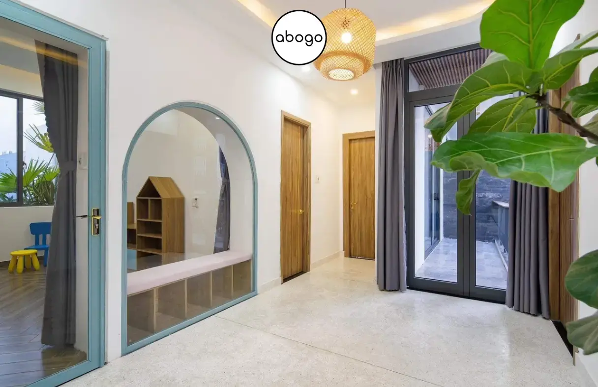 Bếp đầy đủ tiện nghi như ở nhà tại Khánh Villa Lê Hữu Khánh
