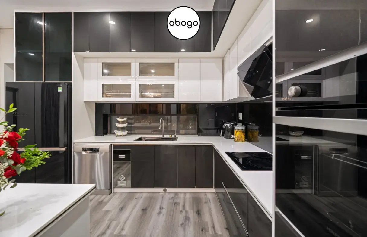 Bếp đầy đủ tiện nghi tại Khánh Villa Phan Tôn