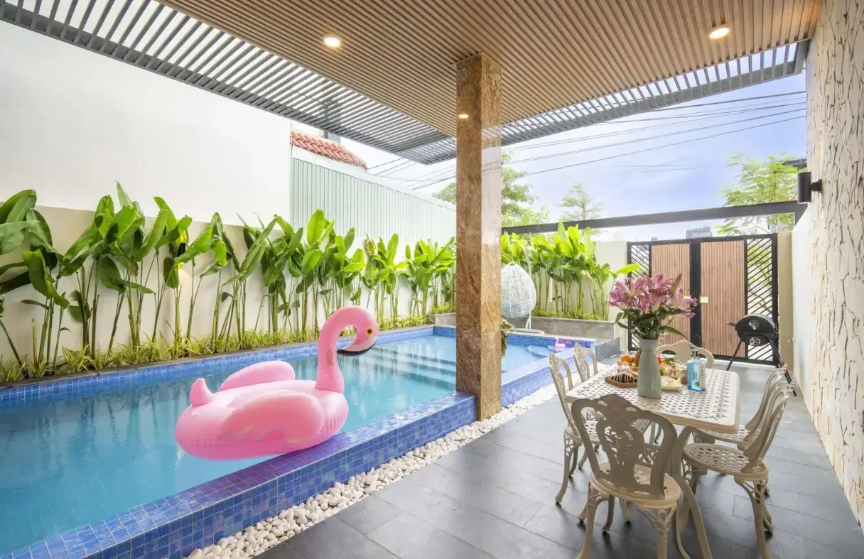 Thuê villa Đà Nẵng phù hợp cho gia đình có trẻ em và nhóm du lịch đông người