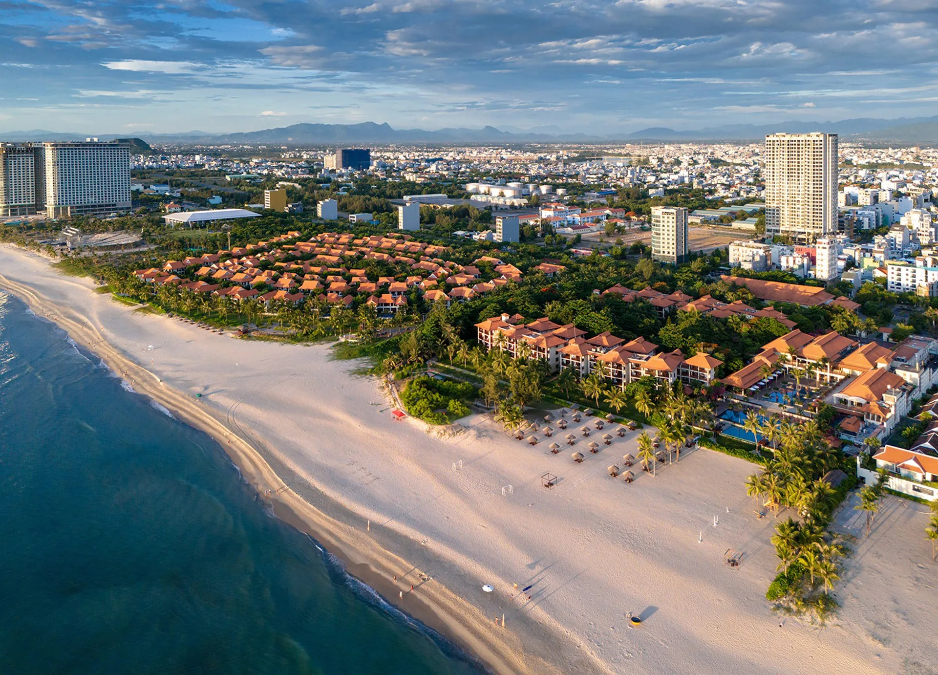 Hotline Liên Hệ Số Điện Thoại Tổng Đài Furama Resort Danang Đặt Phòng Chính Thức