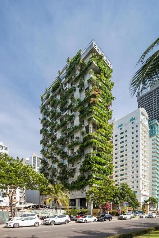 Chicland Danang Beach Hotel: Số Điện Thoại Tổng Đài, Hotline Đặt Phòng Chính Thức & Trải Nghiệm Lưu Trú Đỉnh Cao