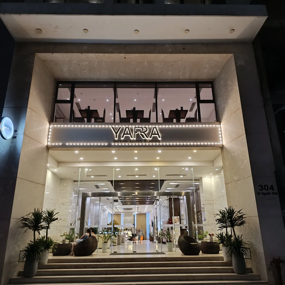 Tổng Đài Yarra Ocean Suites Danang: Hotline Đặt Phòng Chính Thức & Hỗ Trợ 24/7