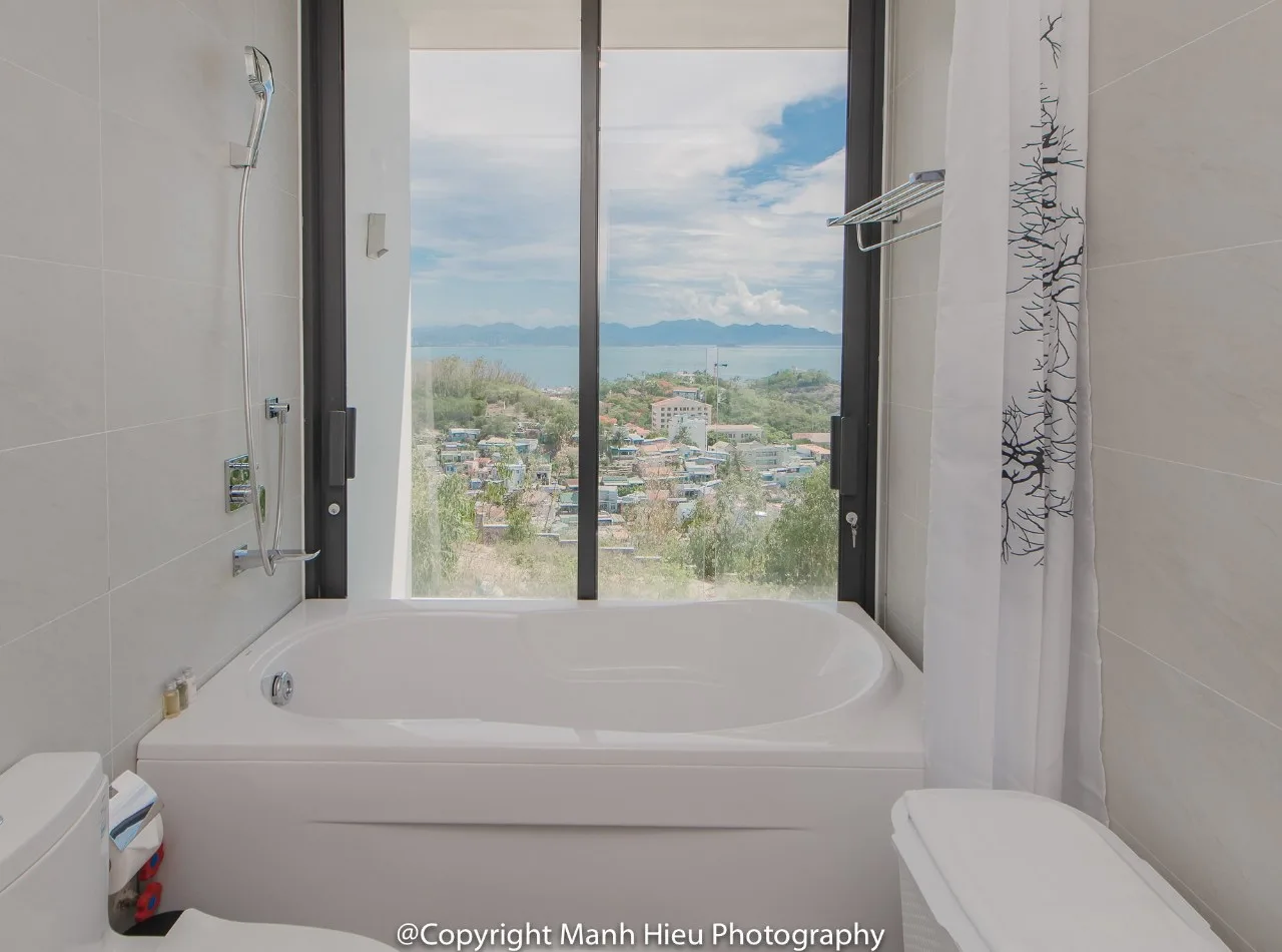 review Oceanfront villa Nha Trang