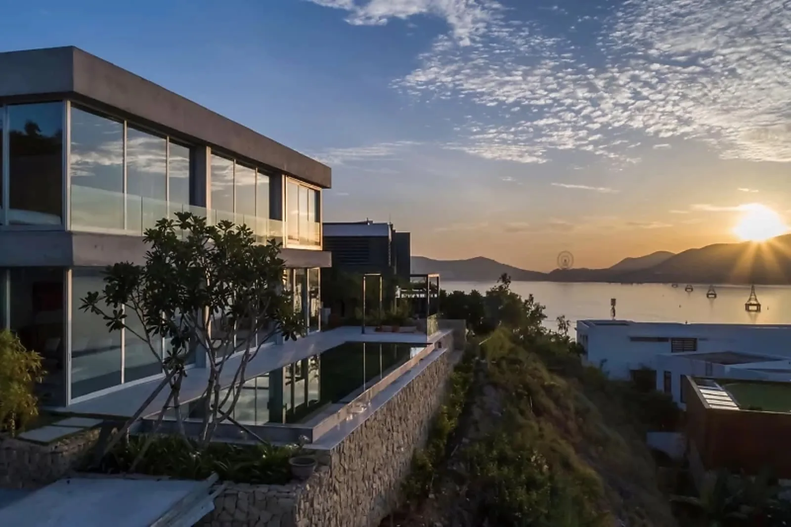 Ocean Front villa Anh Nguyễn booking