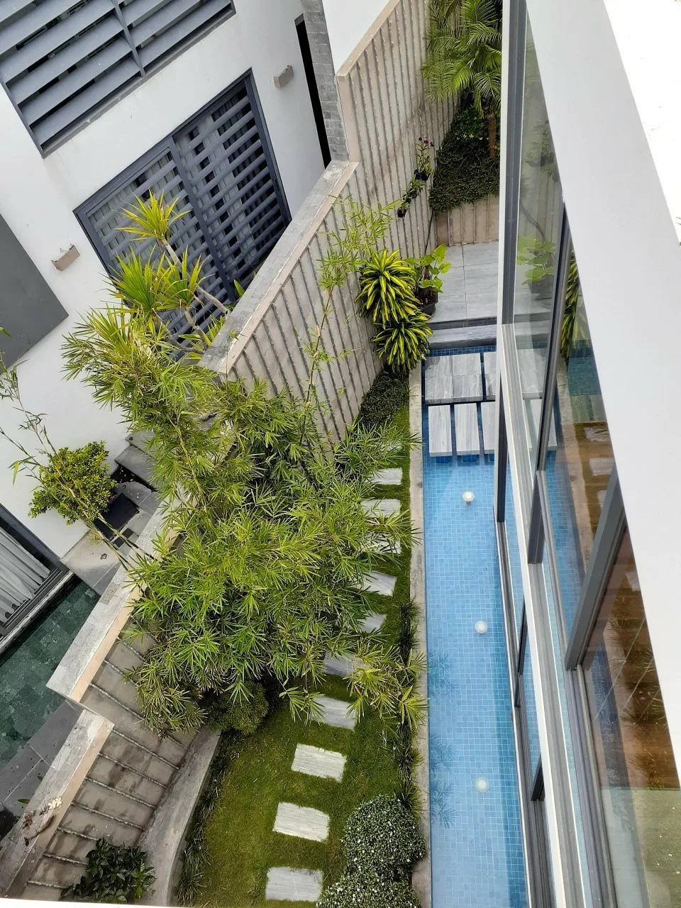 review Oceanfront Nha Trang