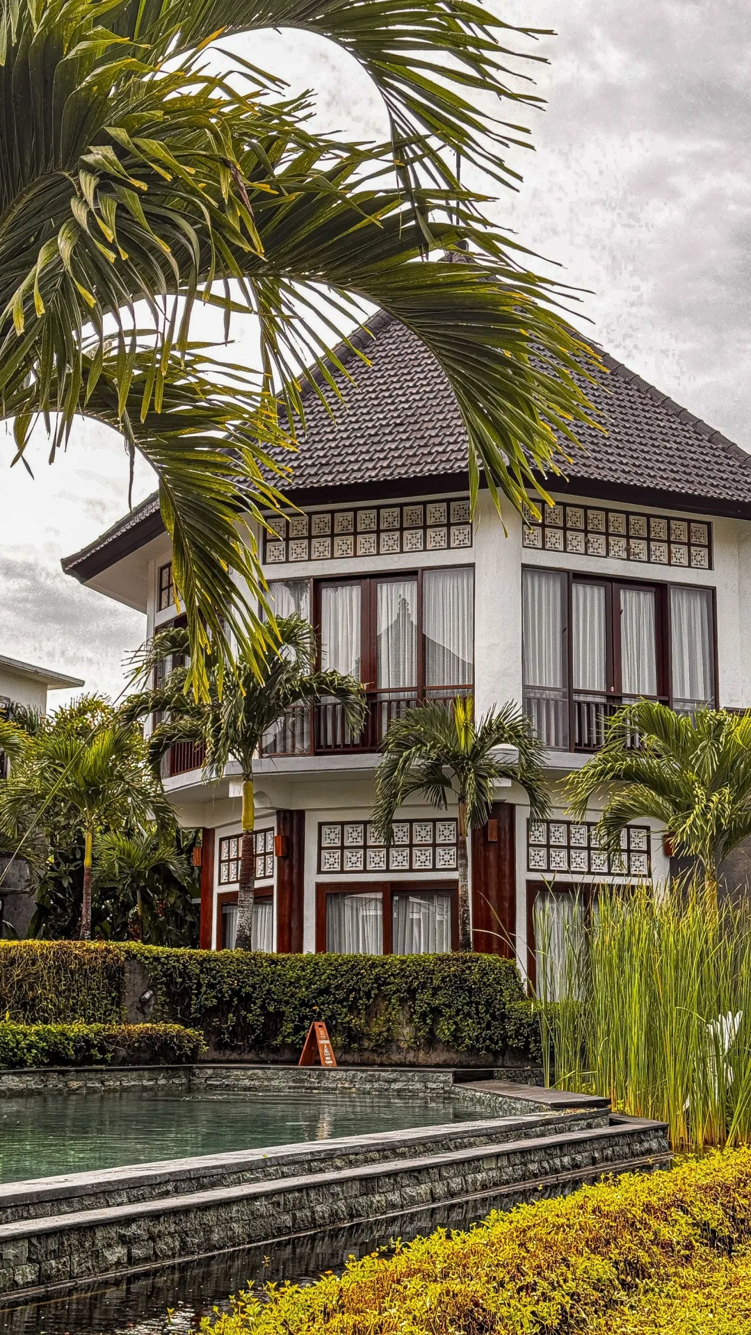 resort có nên bán phòng trên ota