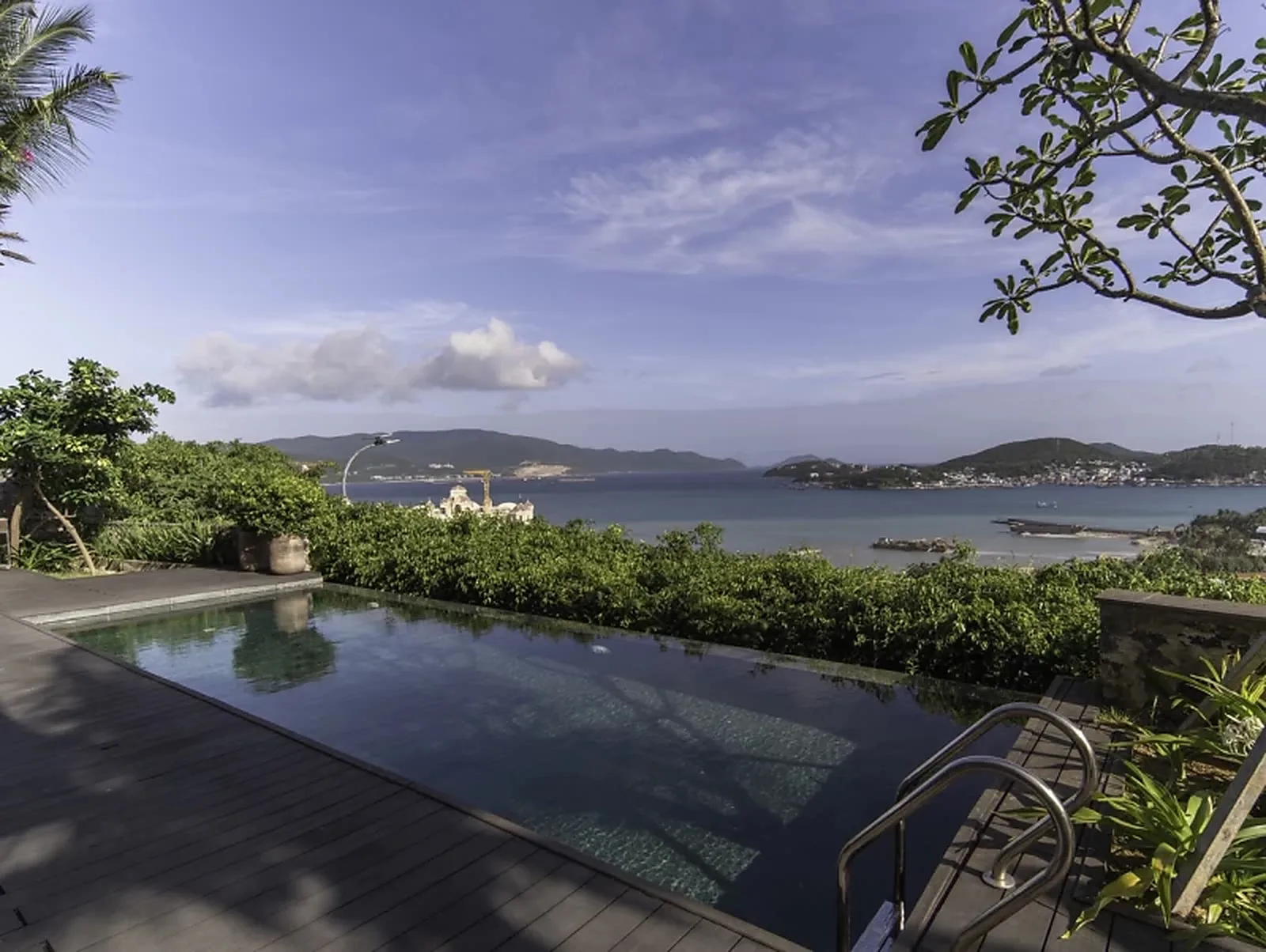 Ocean Front Anh Nguyễn Nha Trang đặt phòng