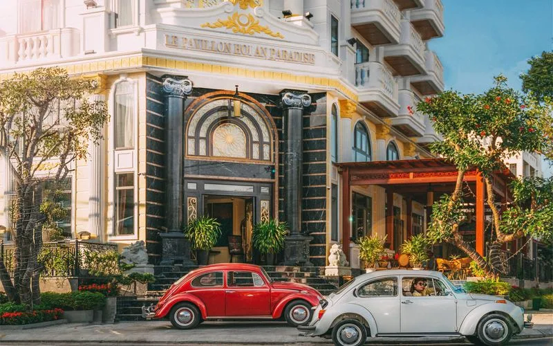Kiến trúc giao thoa giữa nét cổ điển phương Tây và cảm hứng Hội An.