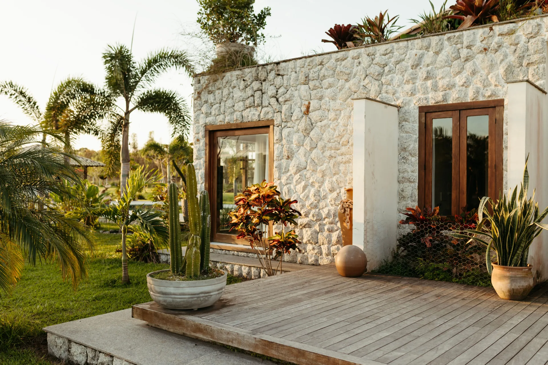 đặt phòng Oceanfront villa Anh Nguyễn