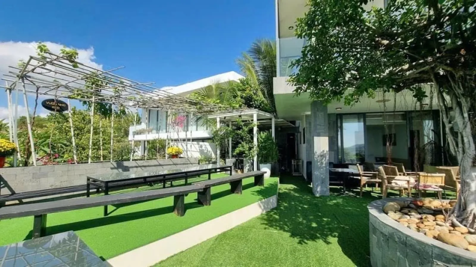 Ocean Front villa Nha Trang tổ chức tiệc