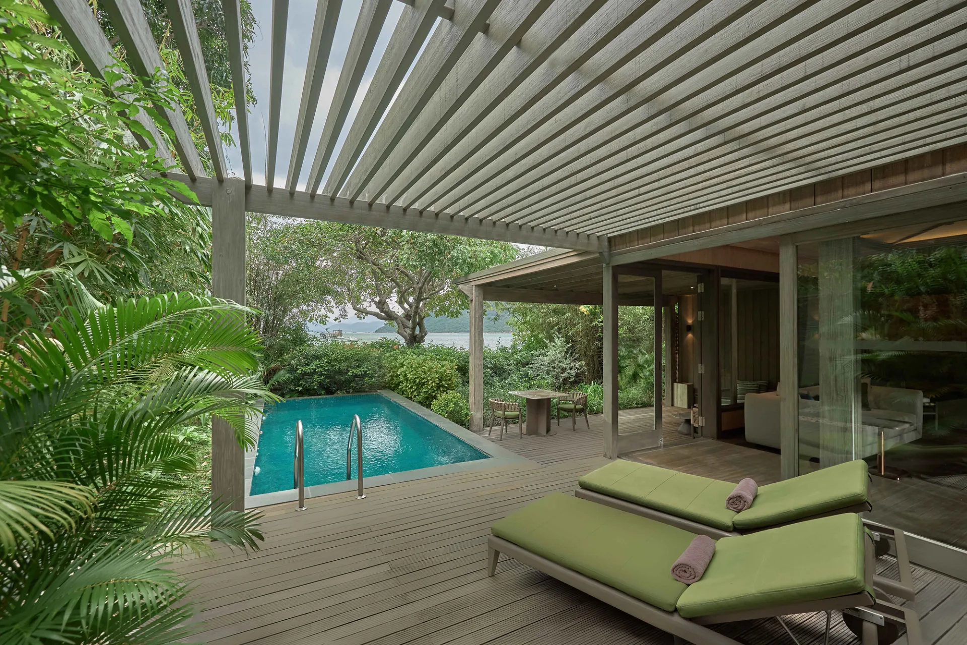Ocean Front Villas Nha Trang cho gia đình