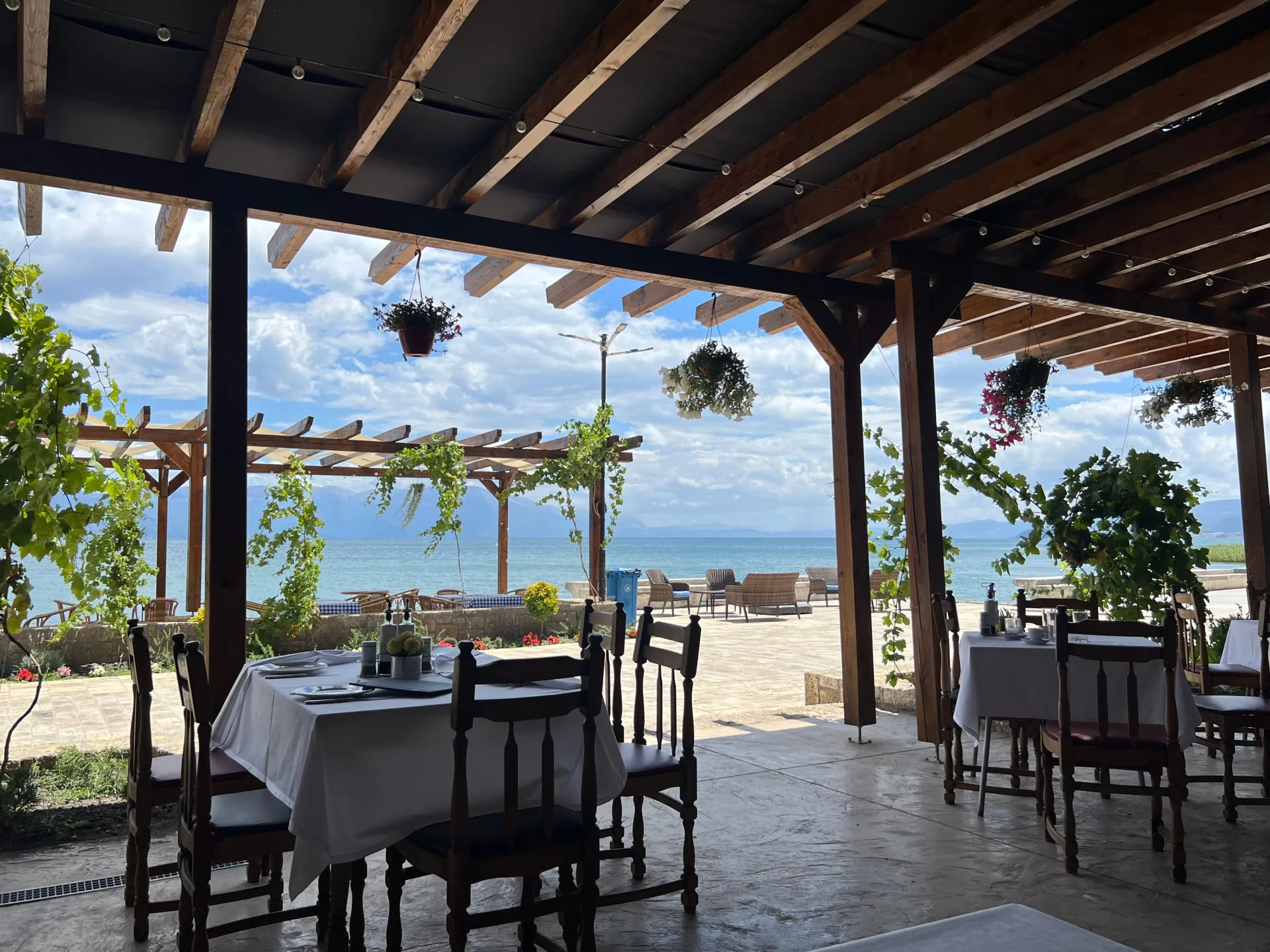 đặt phòng Oceanfront villa Anh Nguyễn
