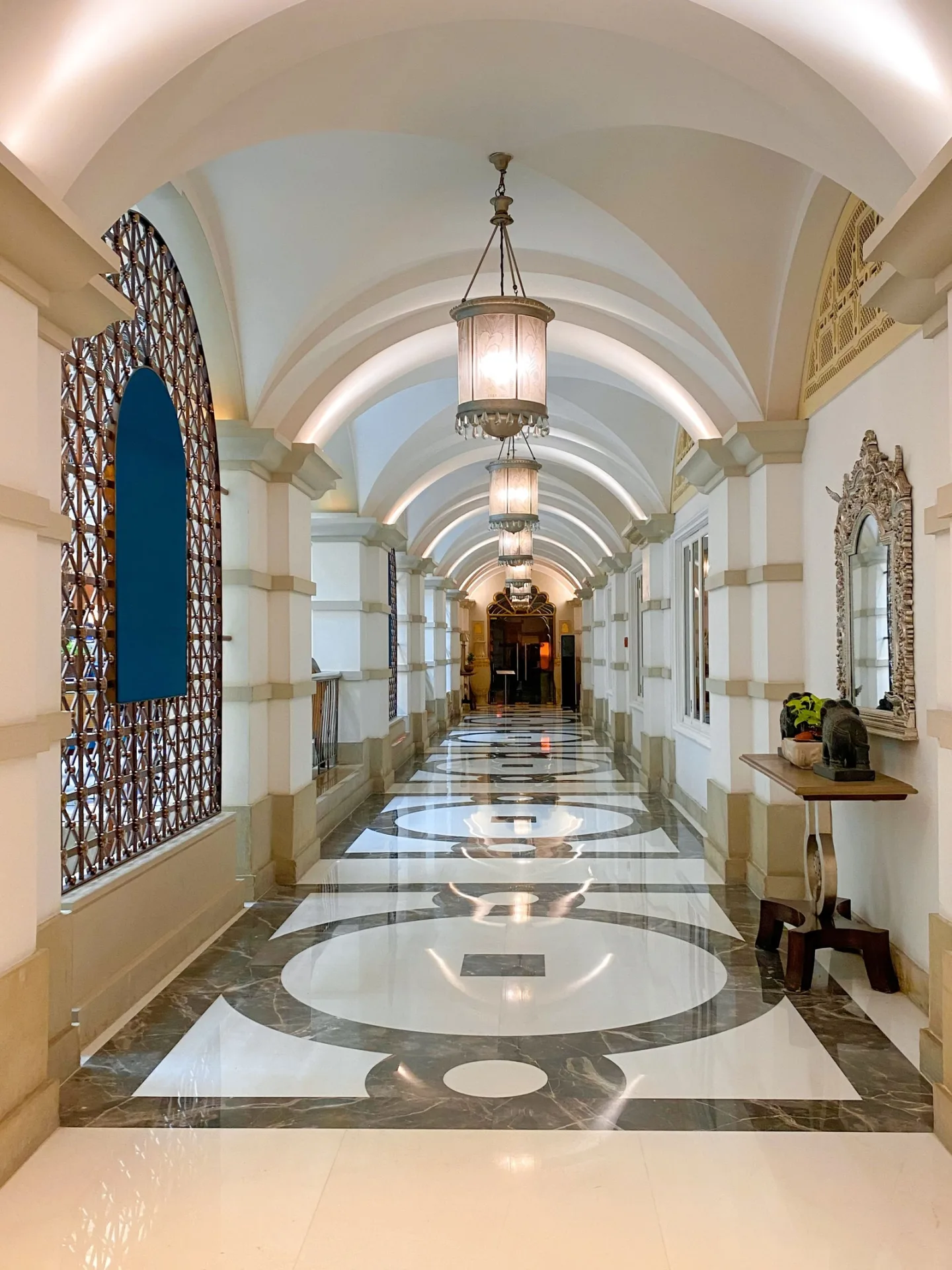 resort có nên bán phòng trên ota