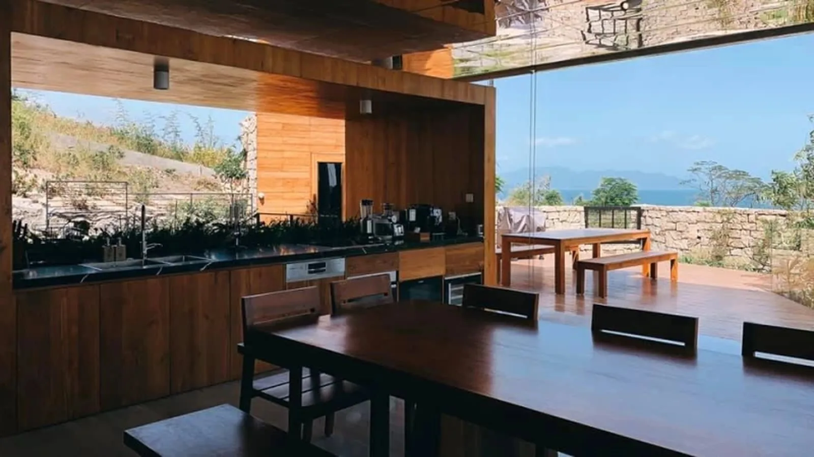 Ocean Front villa Anh Nguyễn liên hệ