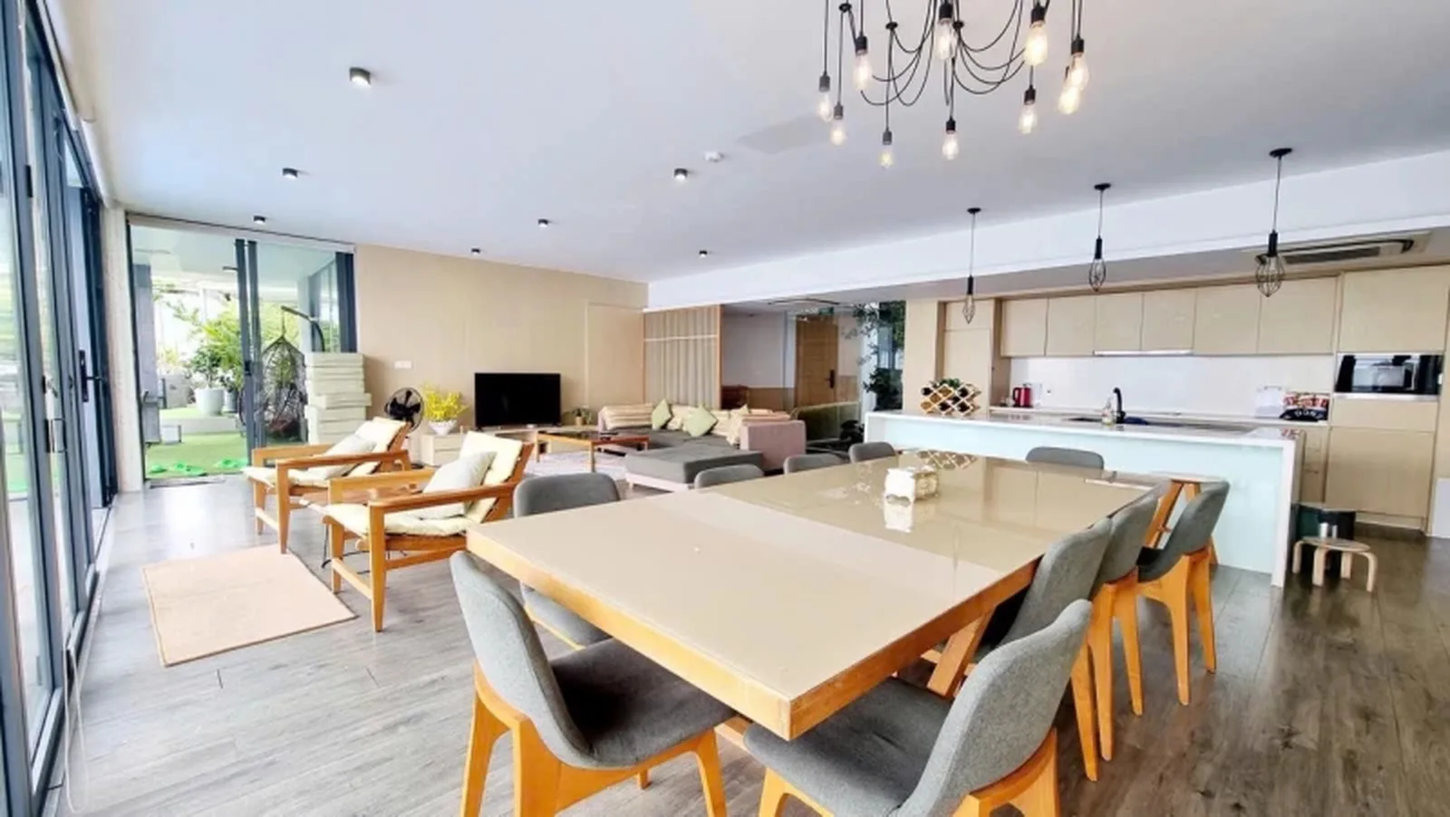 Ocean Front villa Nha Trang tổ chức tiệc