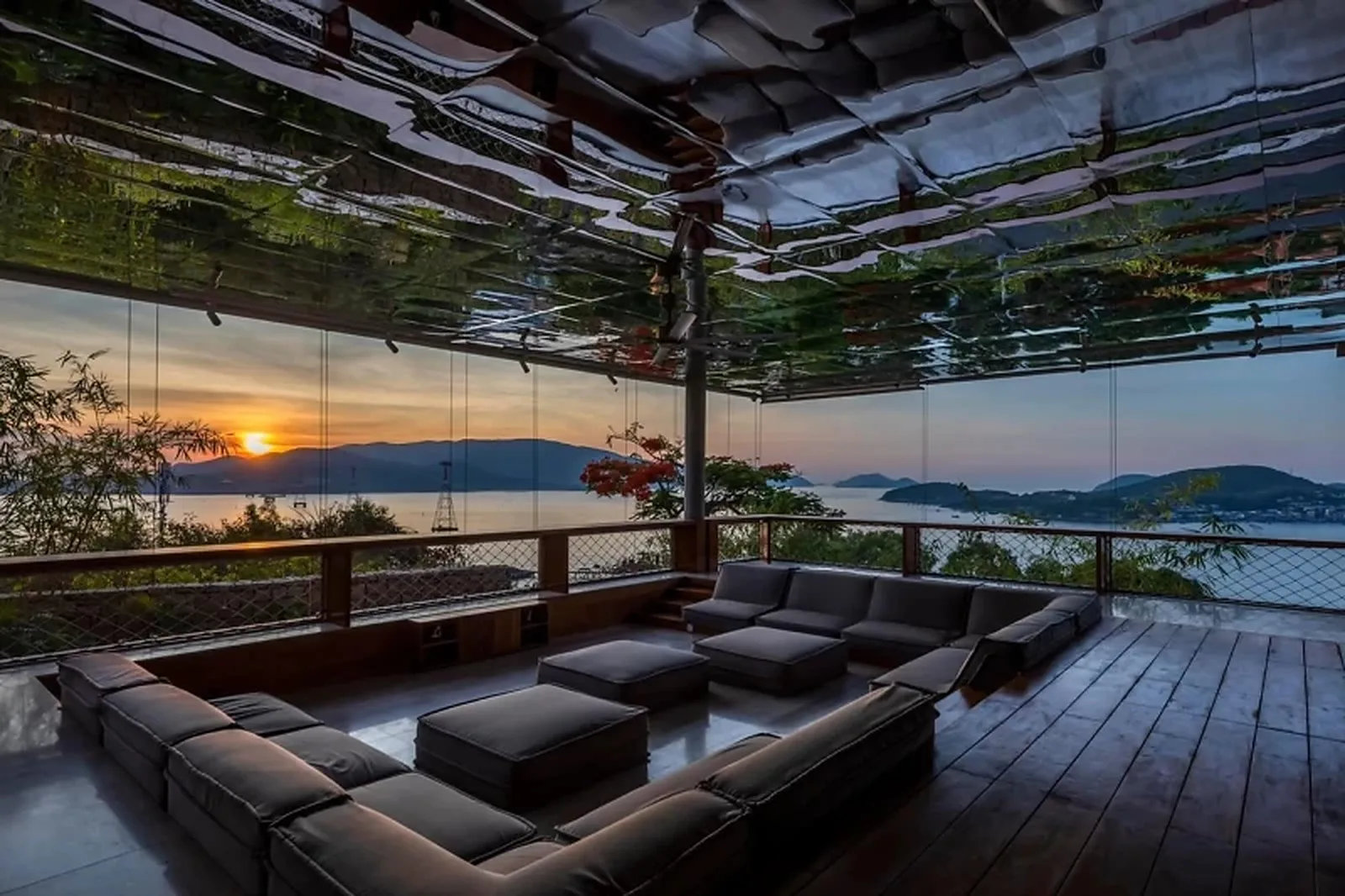 Ocean Front villa Anh Nguyễn giá phòng