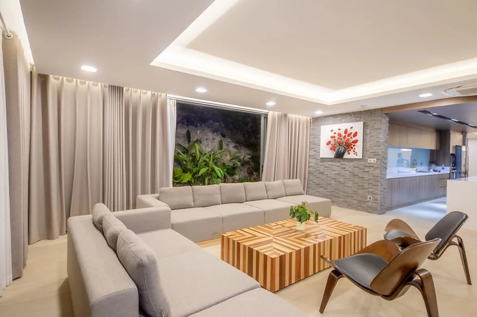 Oceanfront Nha Trang view biển