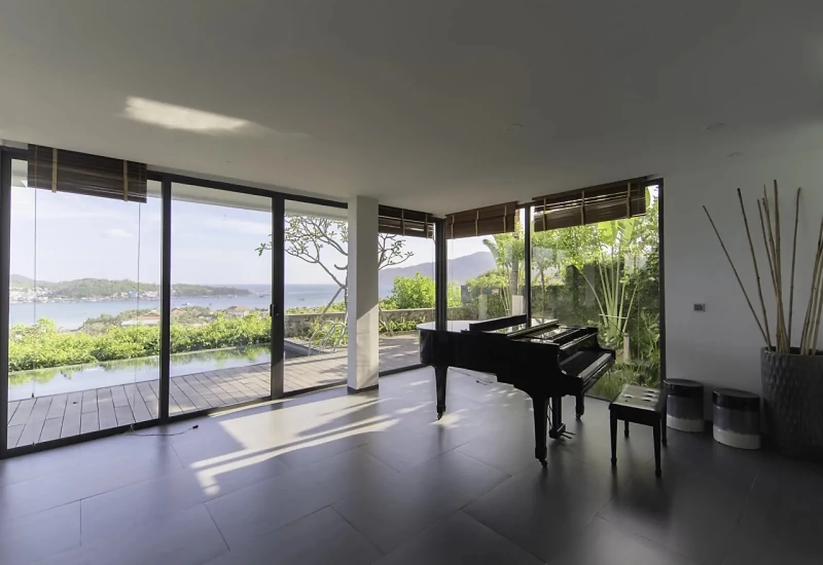 Ocean Front Anh Nguyễn Nha Trang đặt phòng