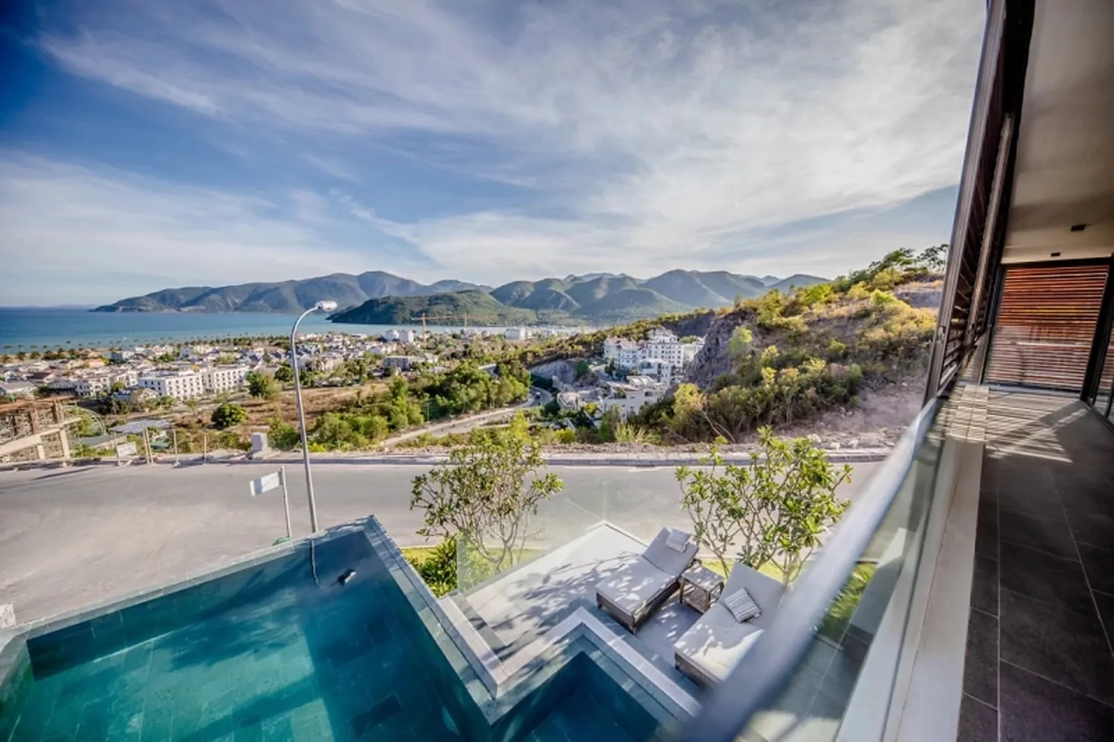Ocean Front villa Nha Trang khuyến mãi