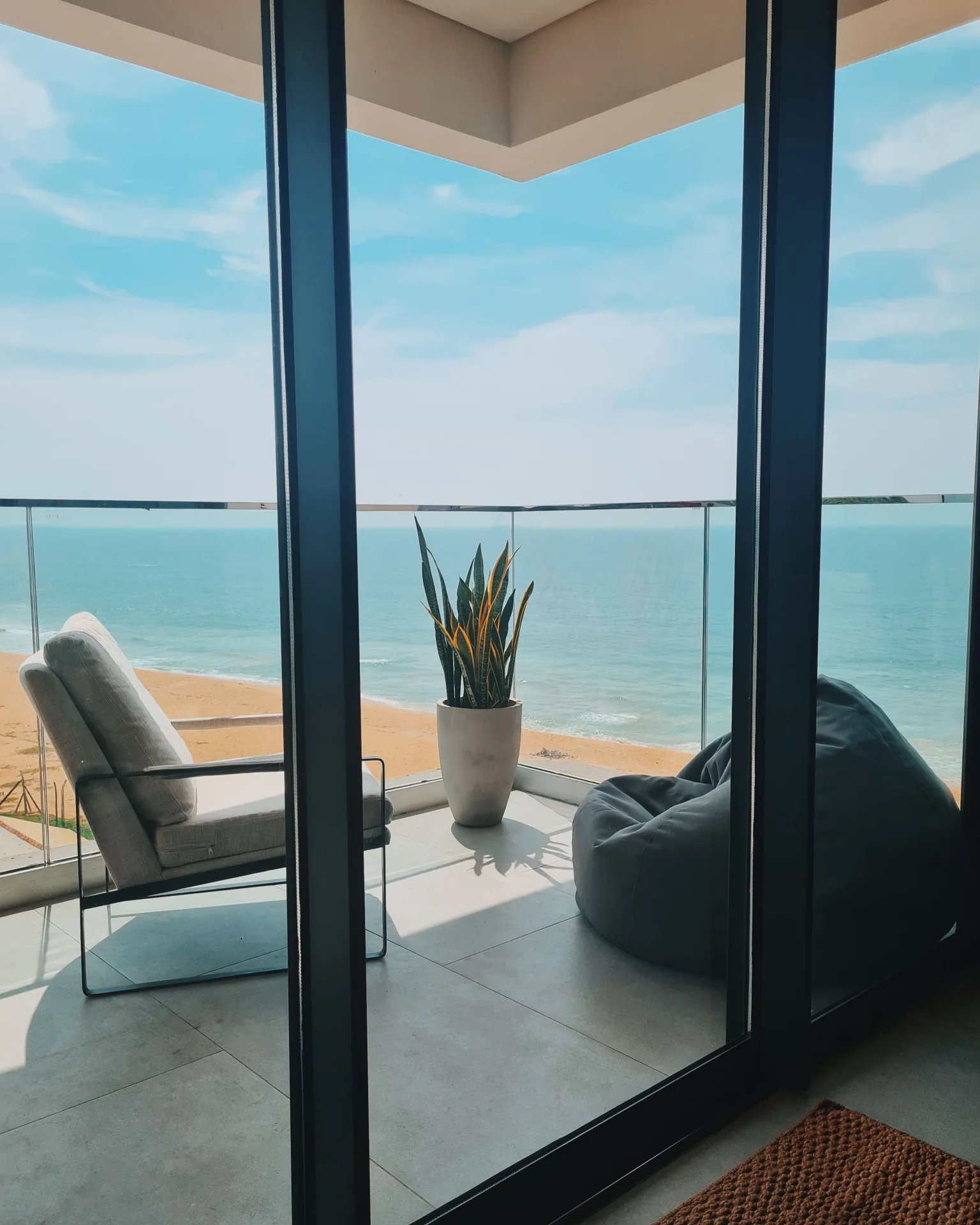 đặt phòng Oceanfront villa Anh Nguyễn