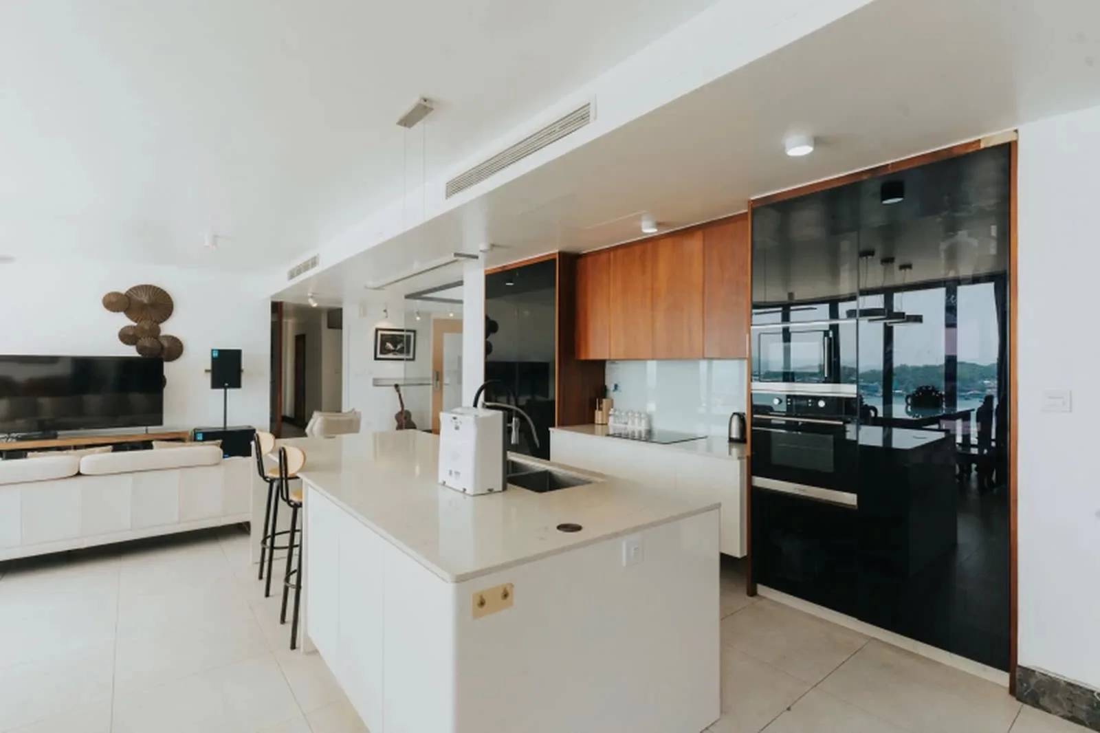 COcean Front villa Anh Nguyễn lịch trống