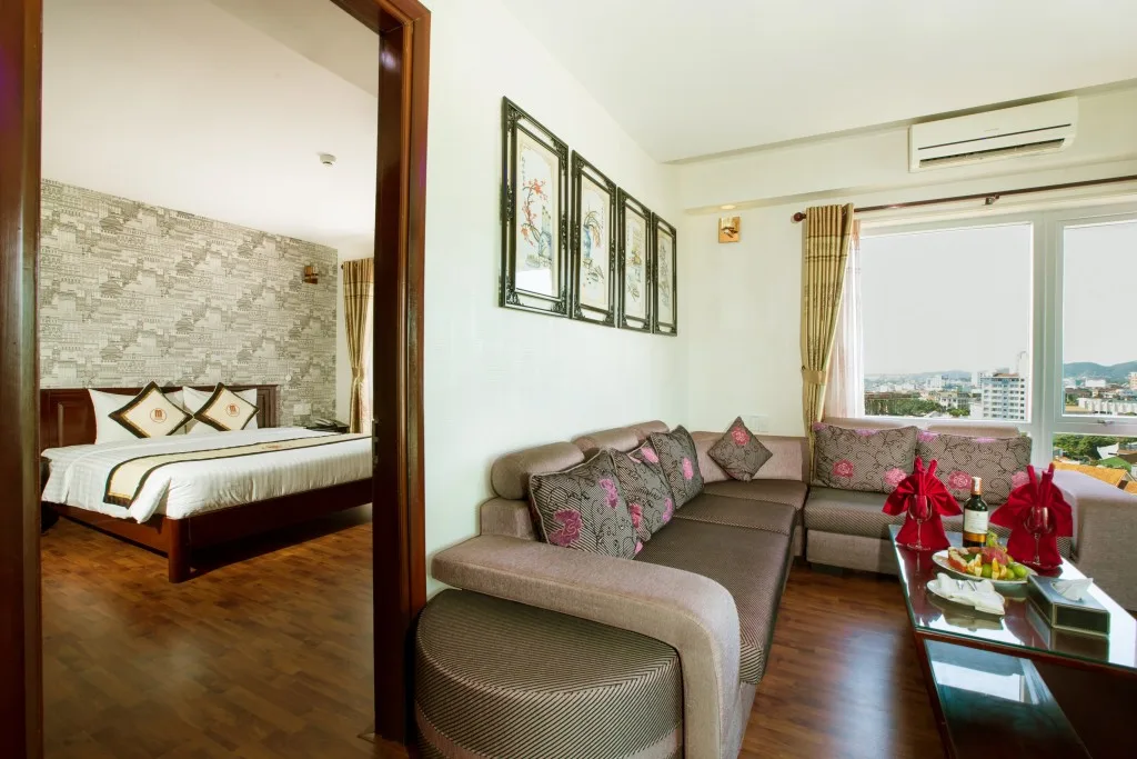 Suite River View – phòng khách