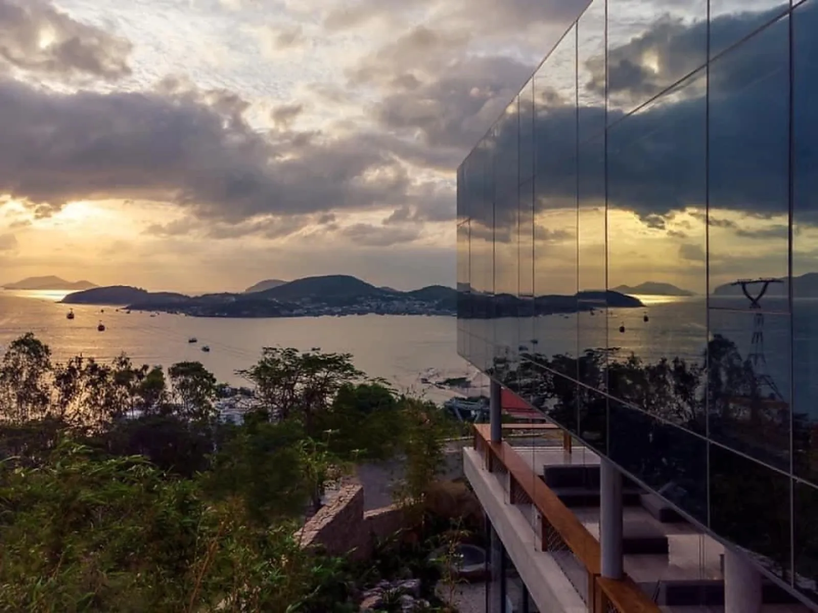 Ocean Front villa Anh Nguyễn giá phòng