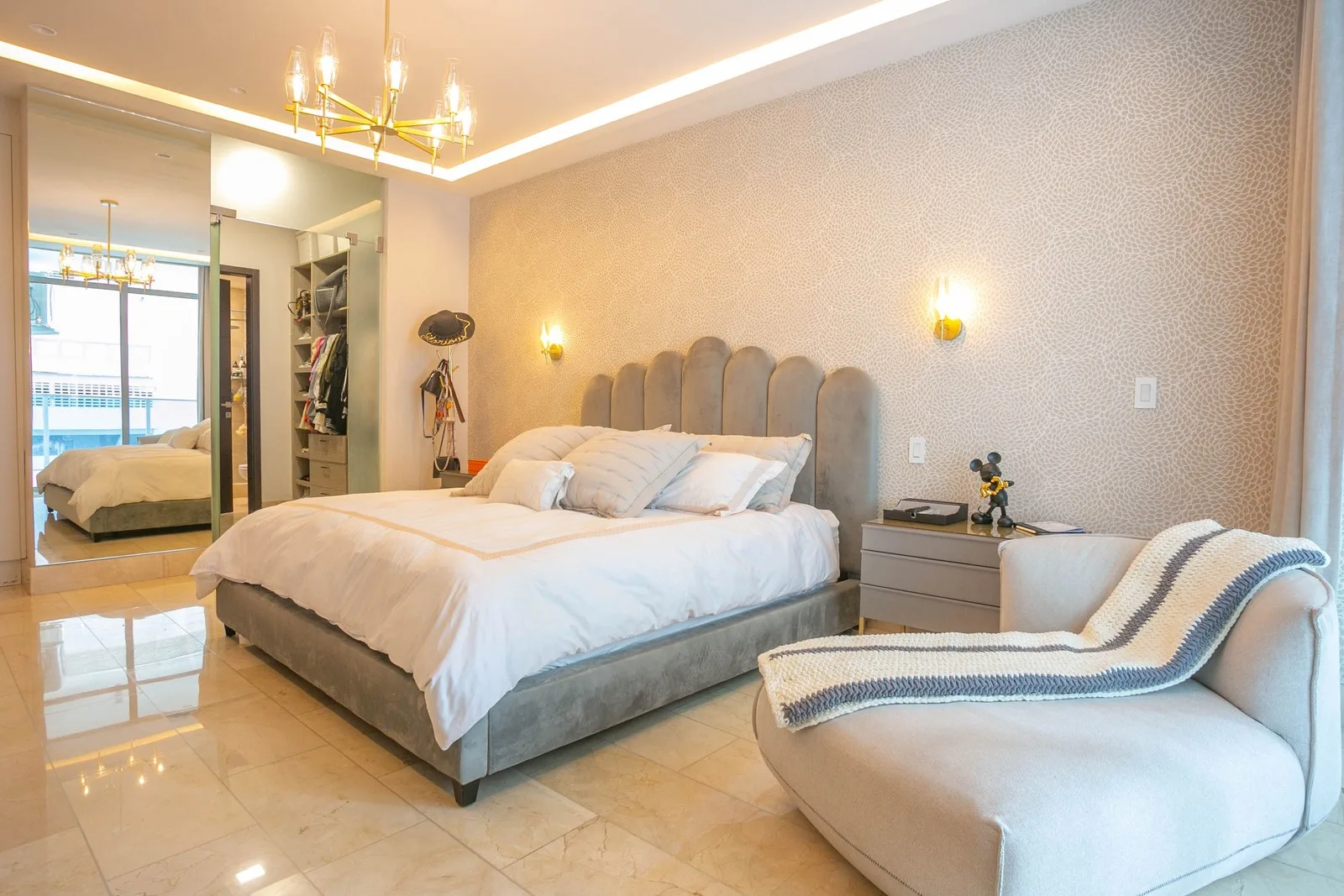 resort có nên bán phòng trên ota