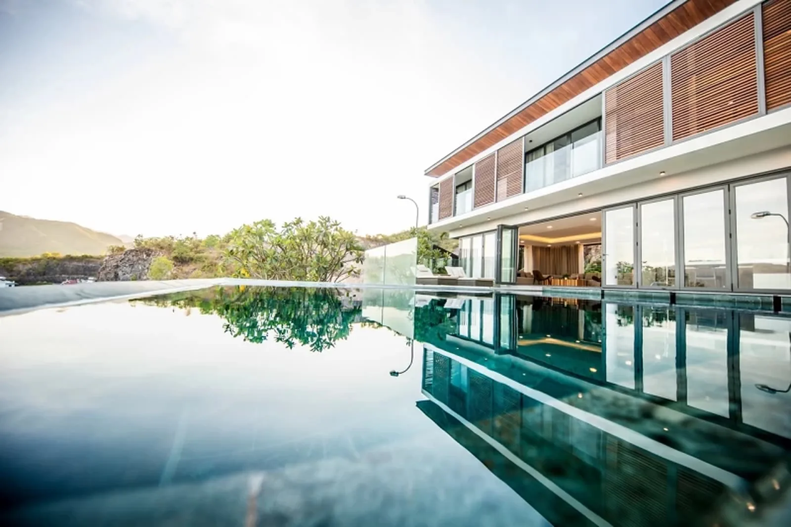 Ocean Front villa Nha Trang khuyến mãi