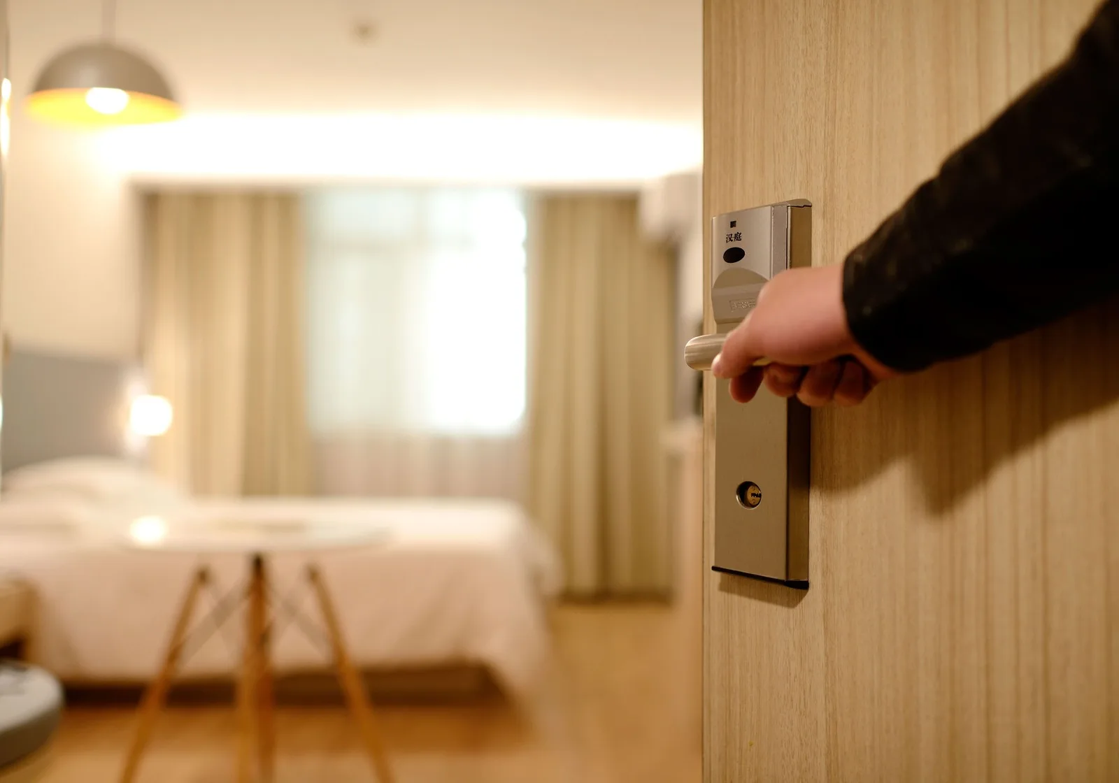 chiến lược đa kênh bán phòng