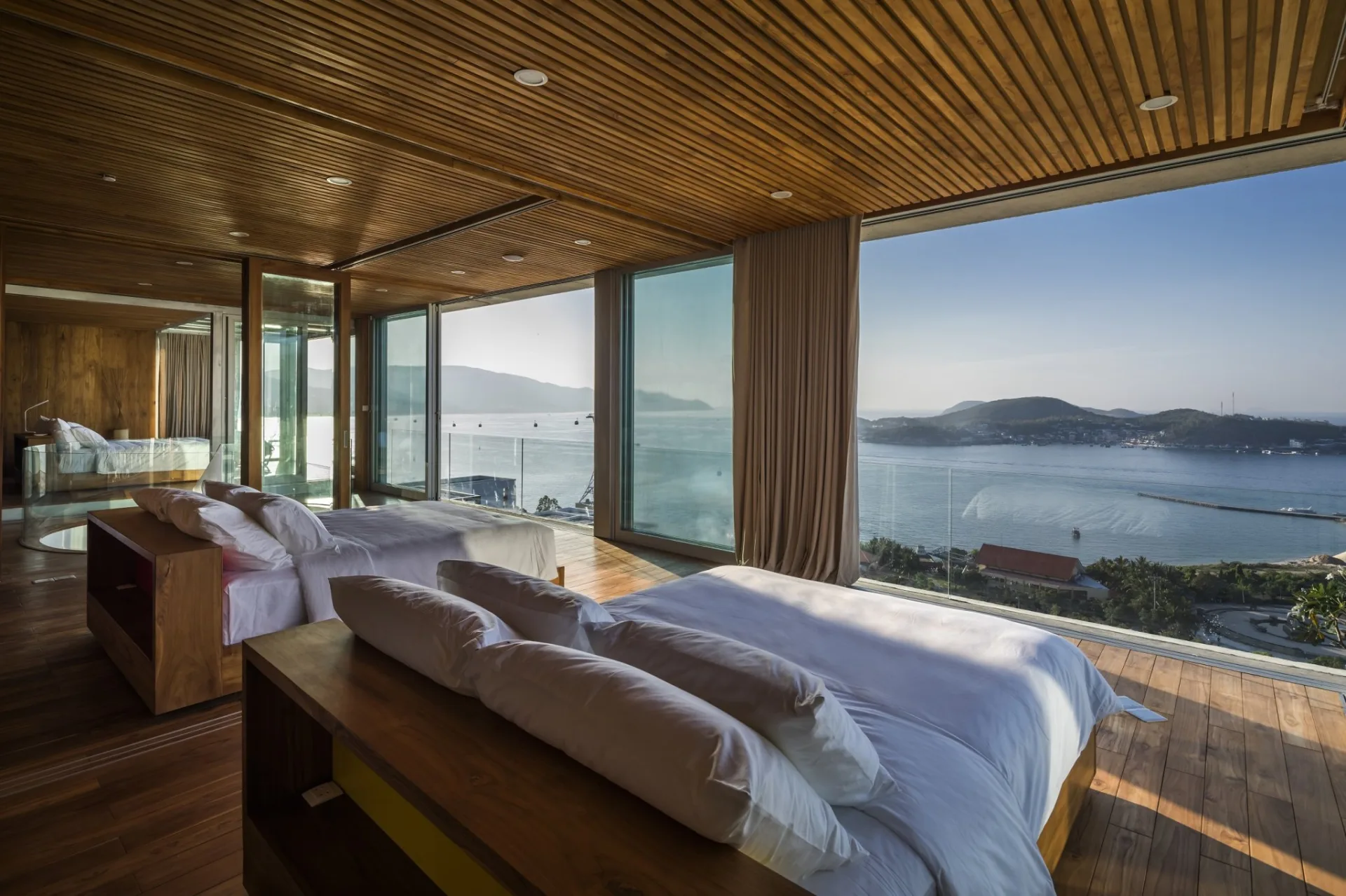 Oceanfront Nha Trang khuyến mãi
