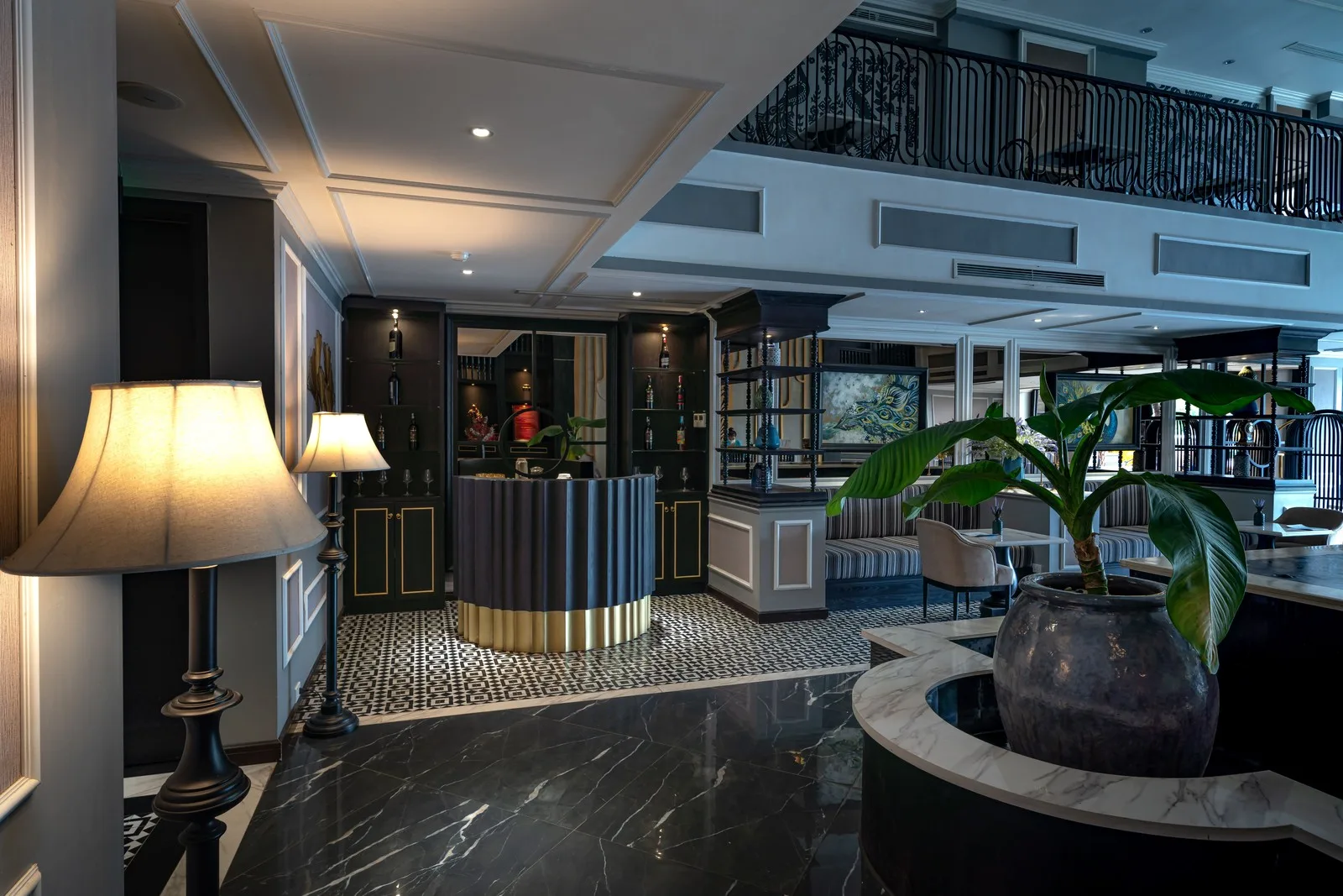 Direct Booking và OTA là gì? So sánh & chiến lược bán phòng | Koaniva