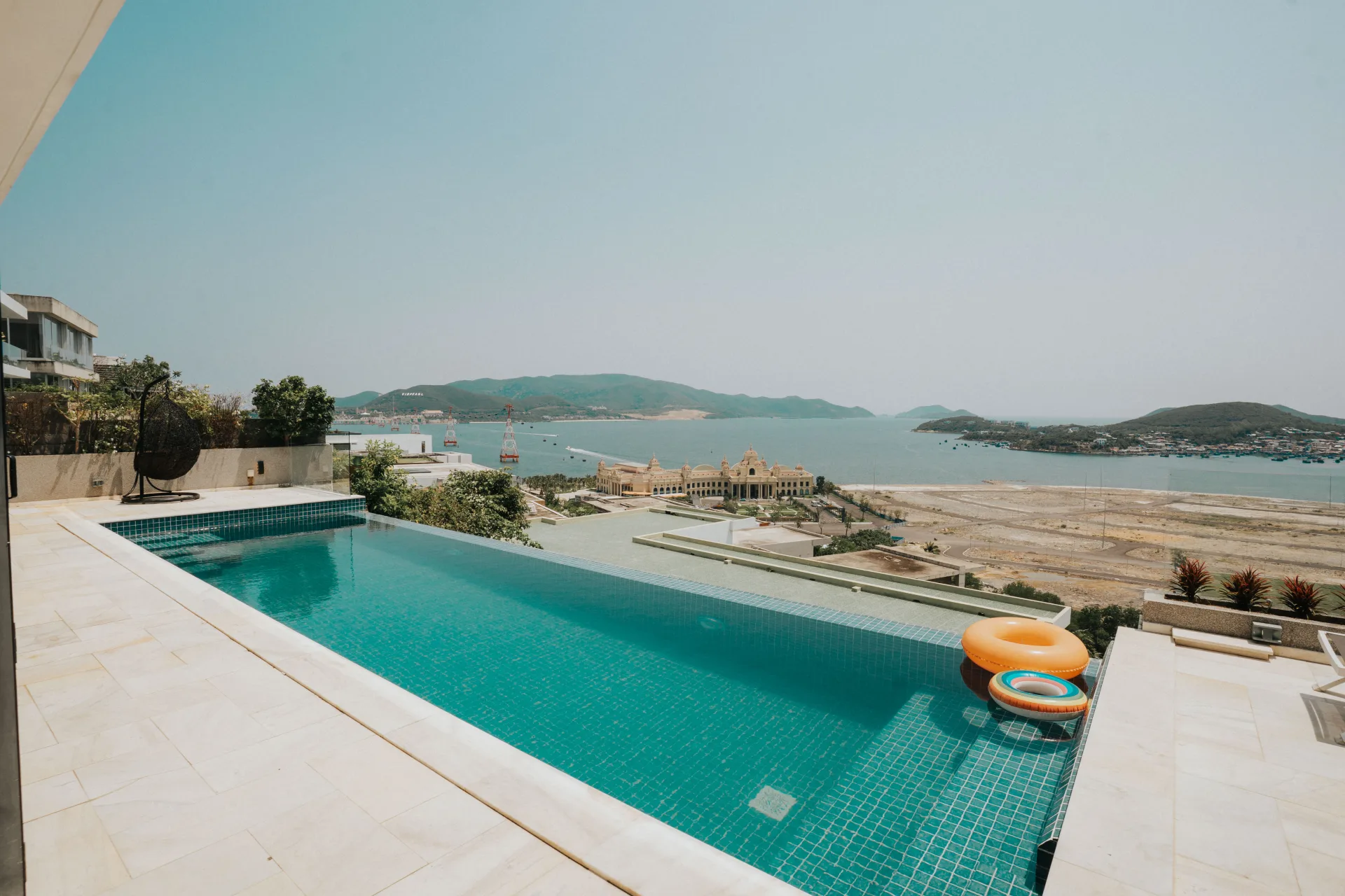 review Ocean Front Villas Nha Trang