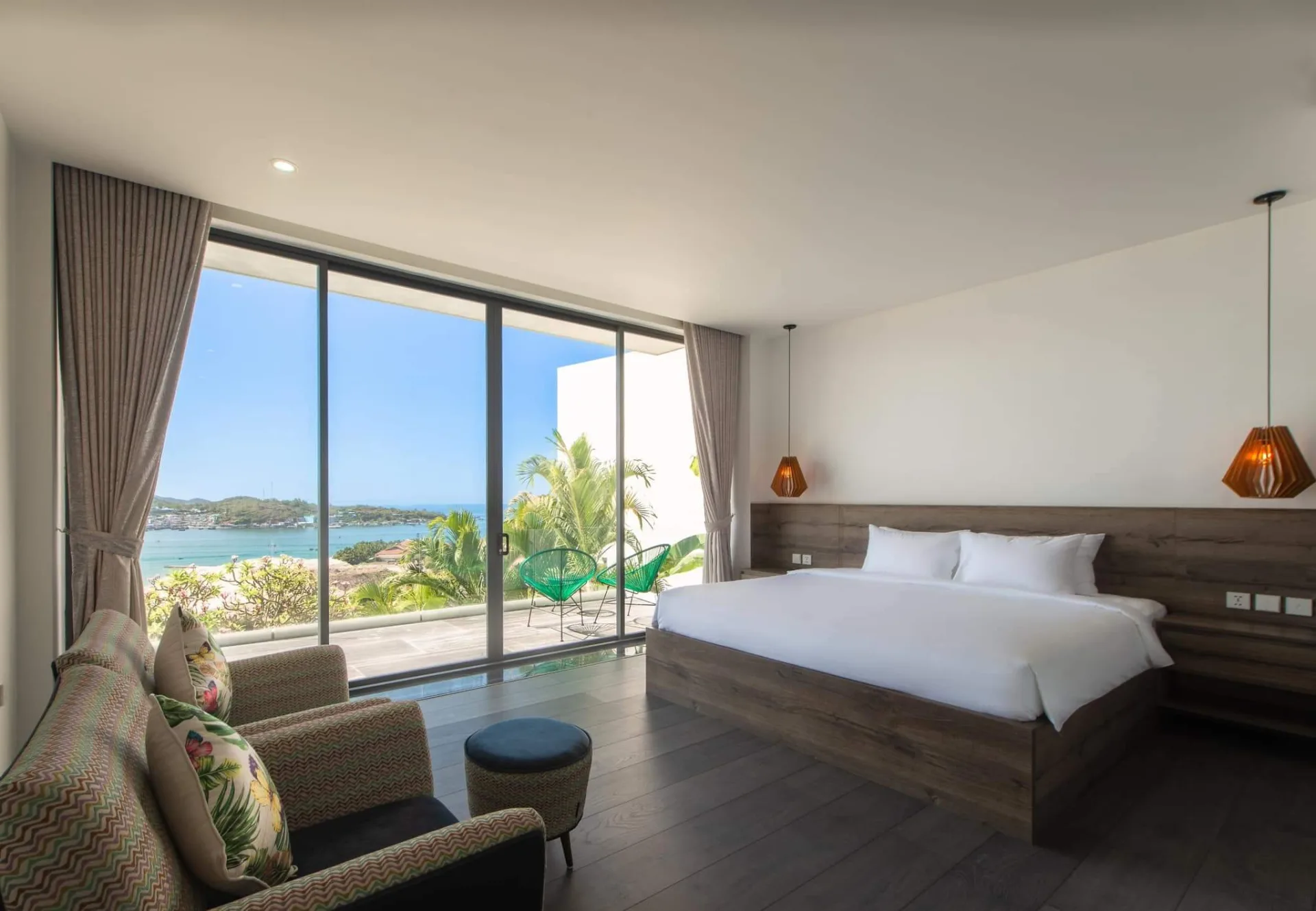 Oceanfront Nha Trang bảng giá
