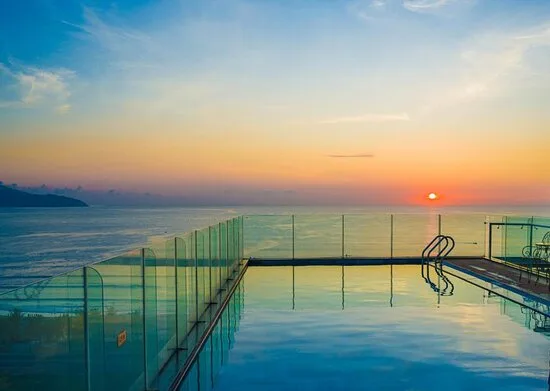 Muong Thanh Luxury Da Nang Hotel: Trải Nghiệm Đẳng Cấp & Thông Tin Đặt Phòng Chính Thức