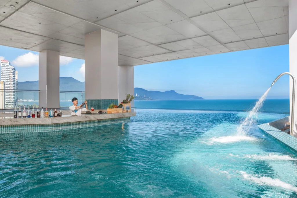 Hotline Liên Hệ Số Điện Thoại Tổng Đài Awaken Danang Hotel Đặt Phòng Chính Thức