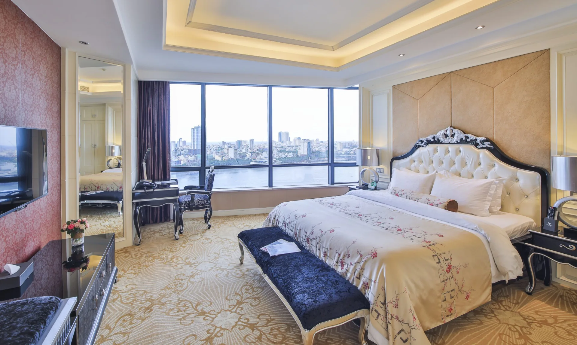 Tổng Đài & Hotline Liên Hệ Đặt Phòng Brilliant Hotel Danang Chính Thức
