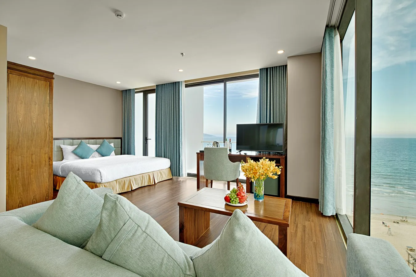 Tổng Đài Adamo Hotel: Hotline Đặt Phòng Chính Thức & Hỗ Trợ 24/7