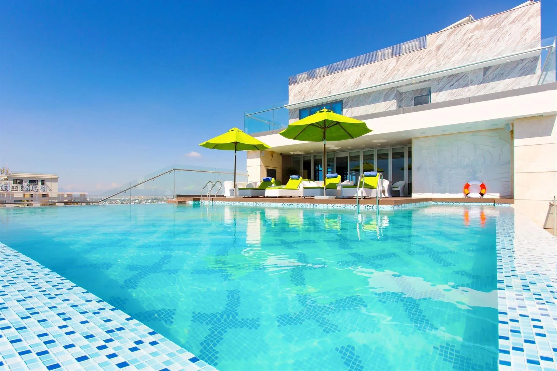 Hotline Liên Hệ Số Điện Thoại Tổng Đài Mandila Beach Hotel Danang Đặt Phòng Chính Thức