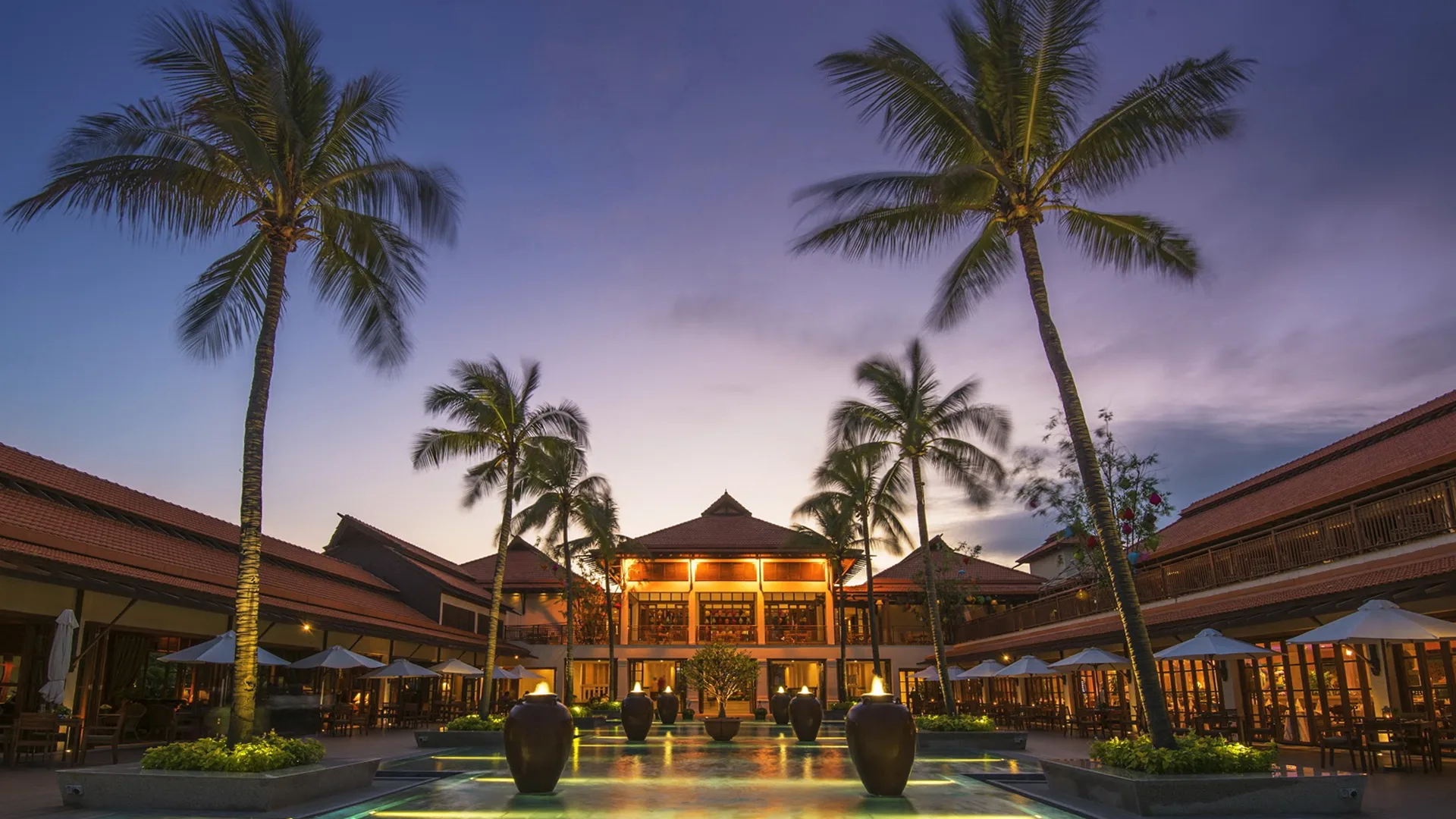 Hotline Liên Hệ Số Điện Thoại Tổng Đài Furama Resort Danang Đặt Phòng Chính Thức