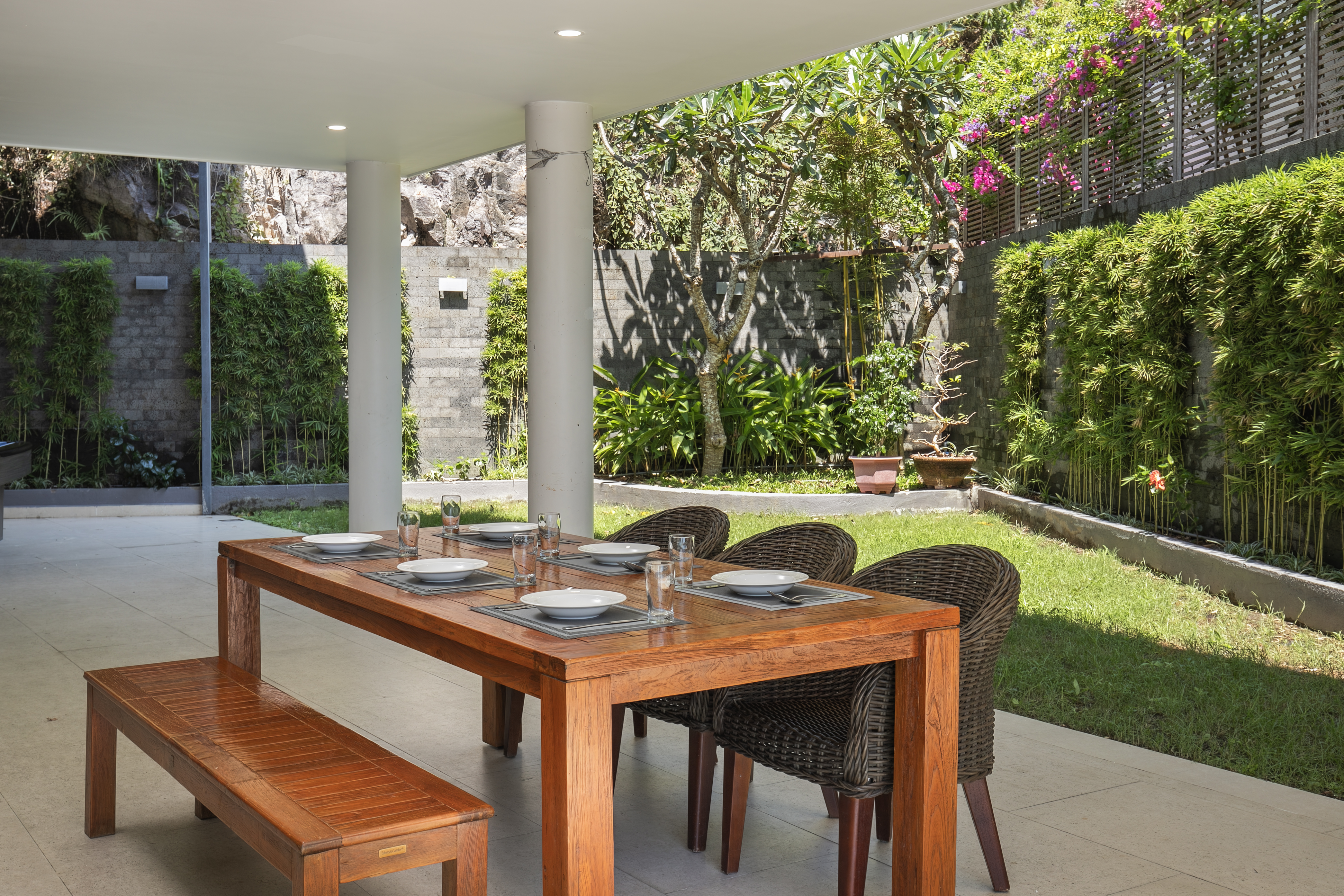villa gần Vinpearl Nha Trang có hồ bơi không