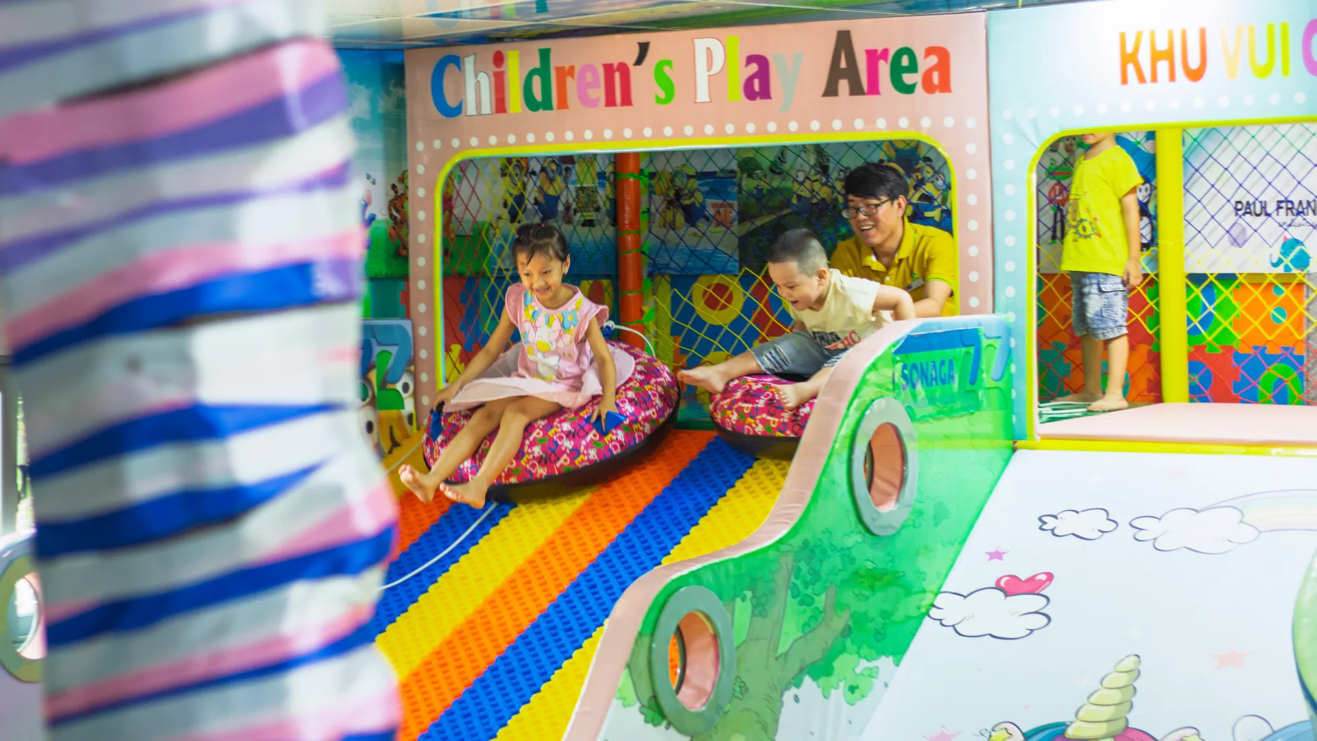 Kids’ Club mang đến không gian vui chơi dành cho trẻ em trong thời gian lưu trú tại resort.