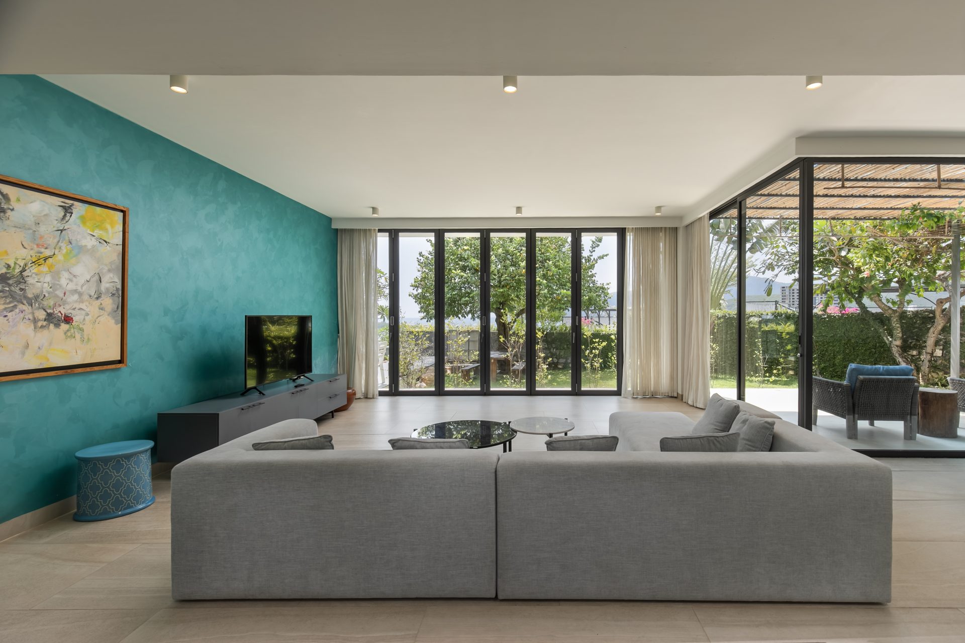 kiểm tra phòng trống Ocean Front Villas Nha Trang