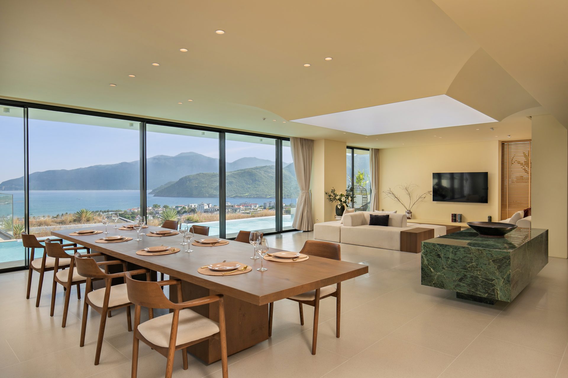 Lịch Phòng Trống Giá Gốc Của Villa Nha Trang Oceanfront Anh Nguyễn Koaniva Mới Nhất 2026