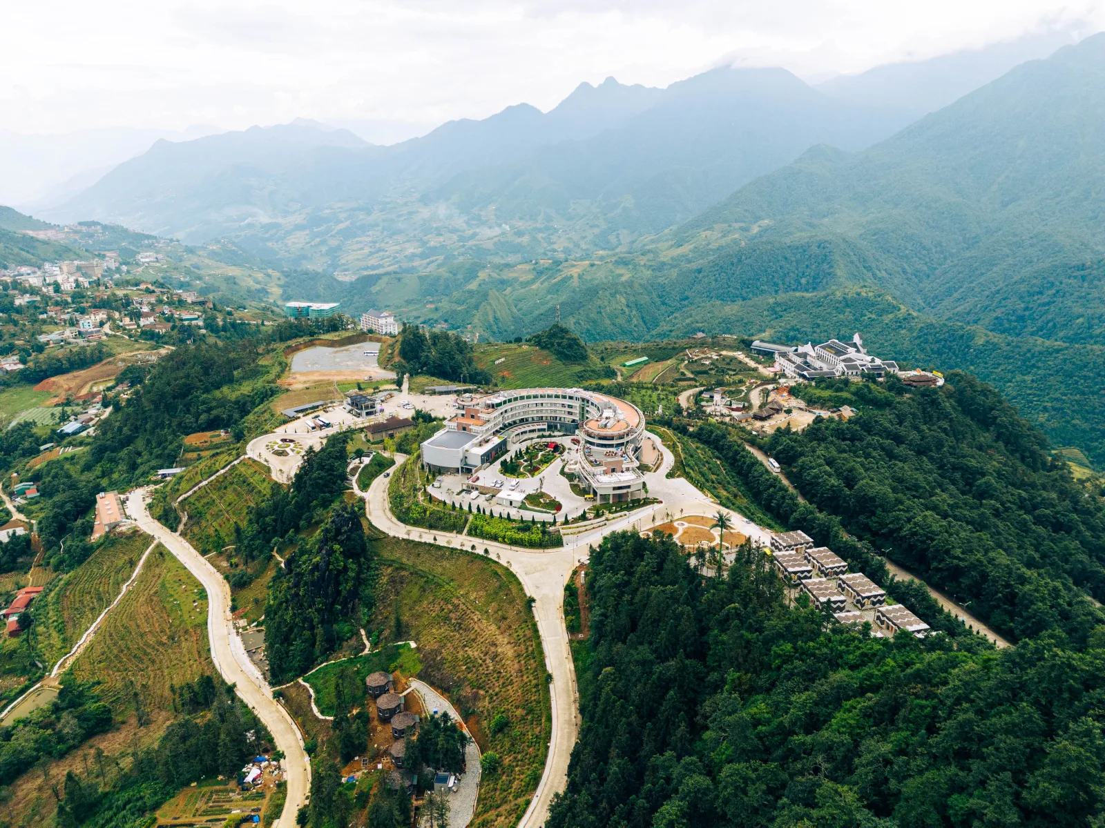 Lady Hill Sapa Resort							 							