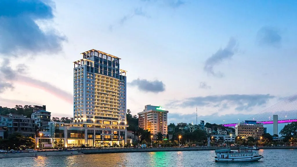 WYNDHAM GARDEN LEGEND HA LONG