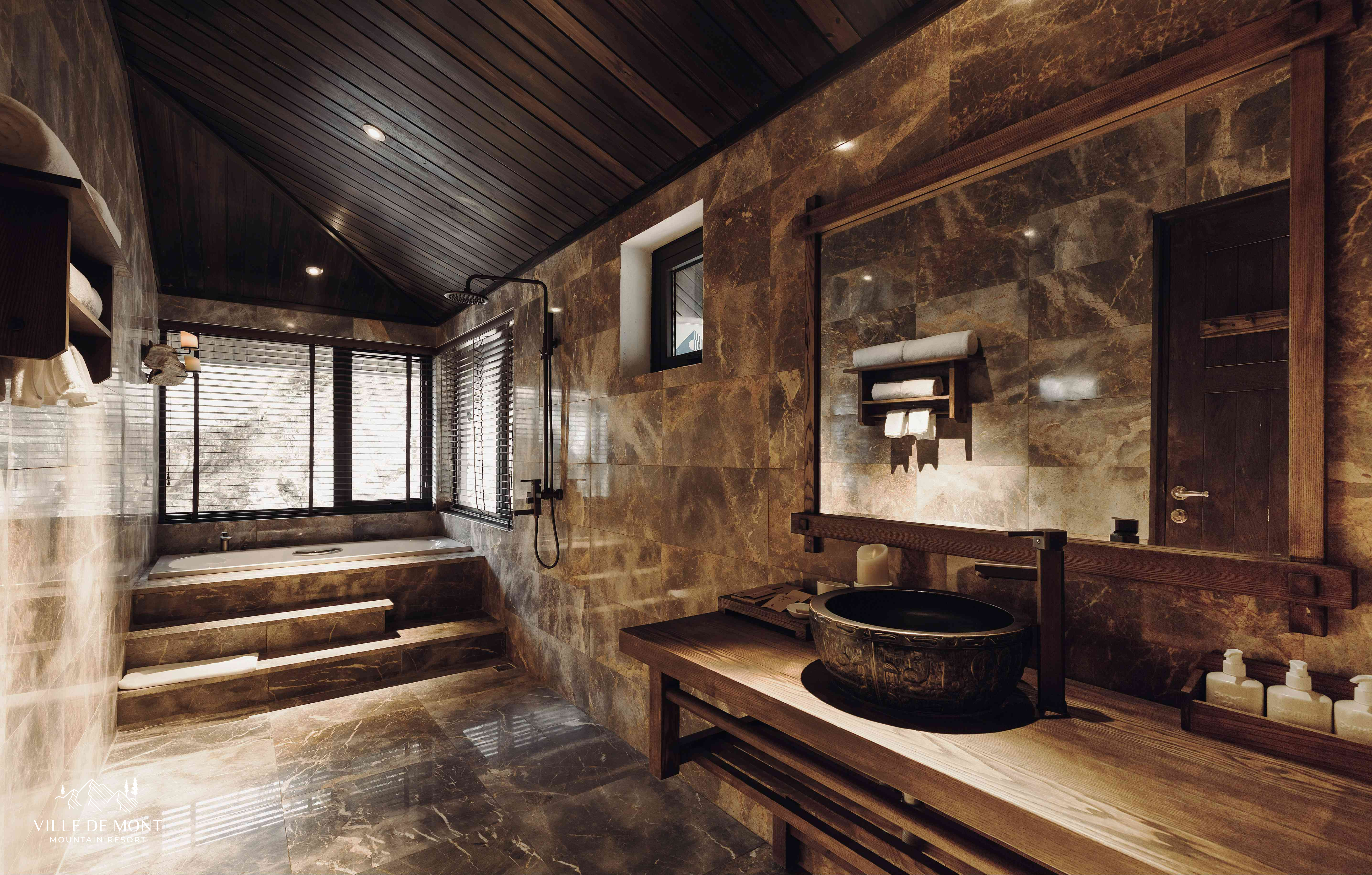 Ville De Mont Mountain Resort